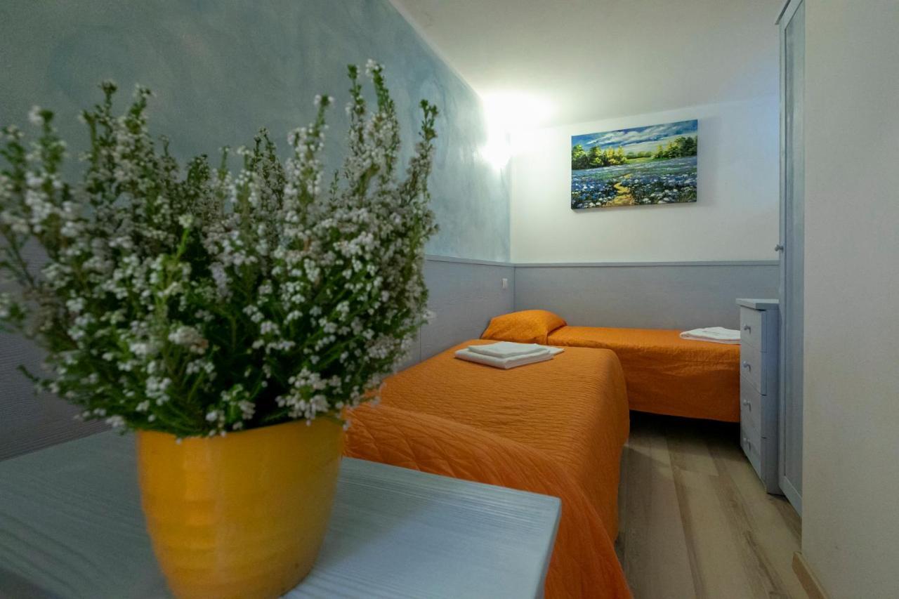 Ferienwohnung La Collina Dei Fiori Vercana Exterior foto